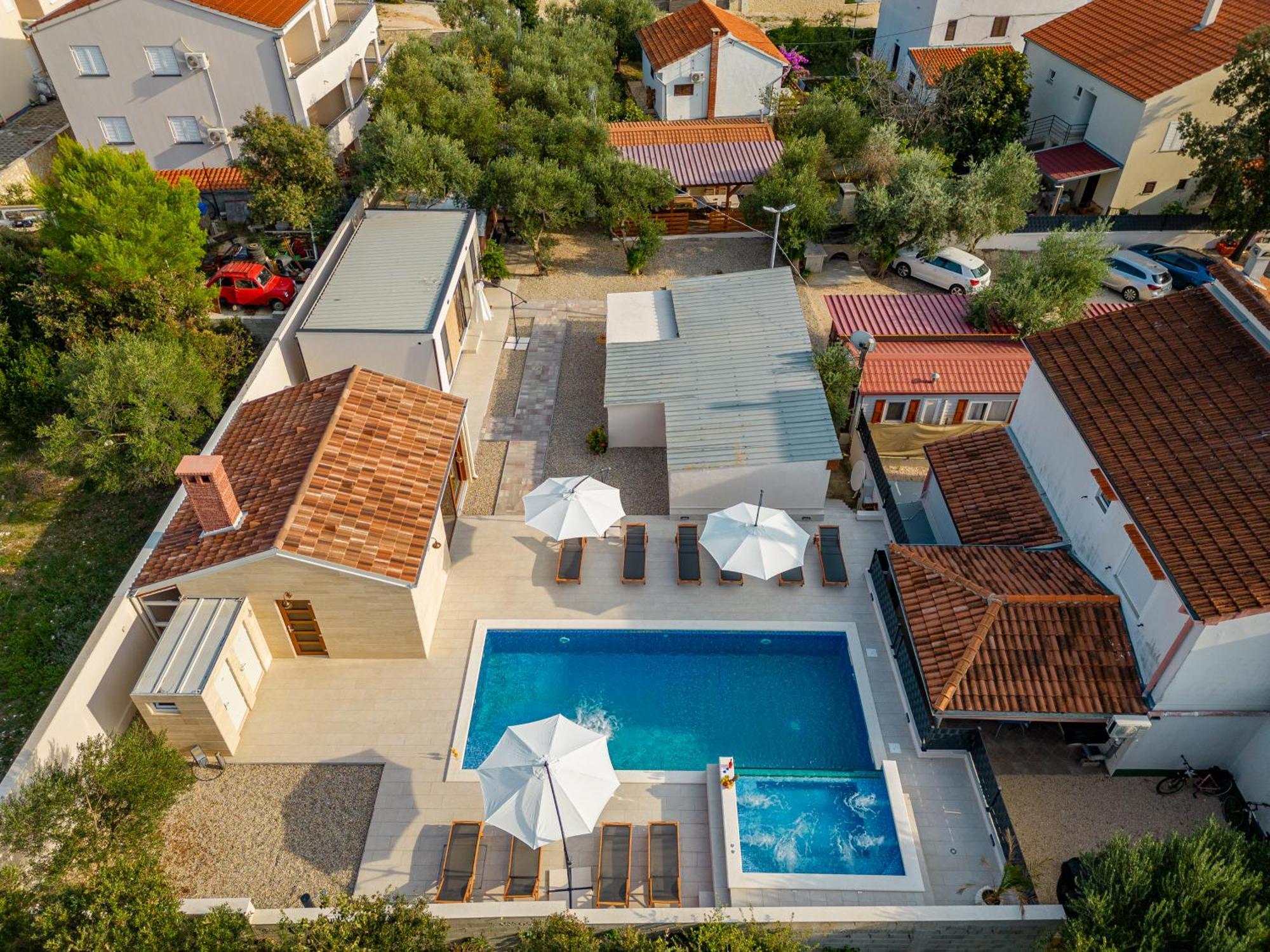 Camp Mrkva Mobile Homes With Pool Sukošan エクステリア 写真