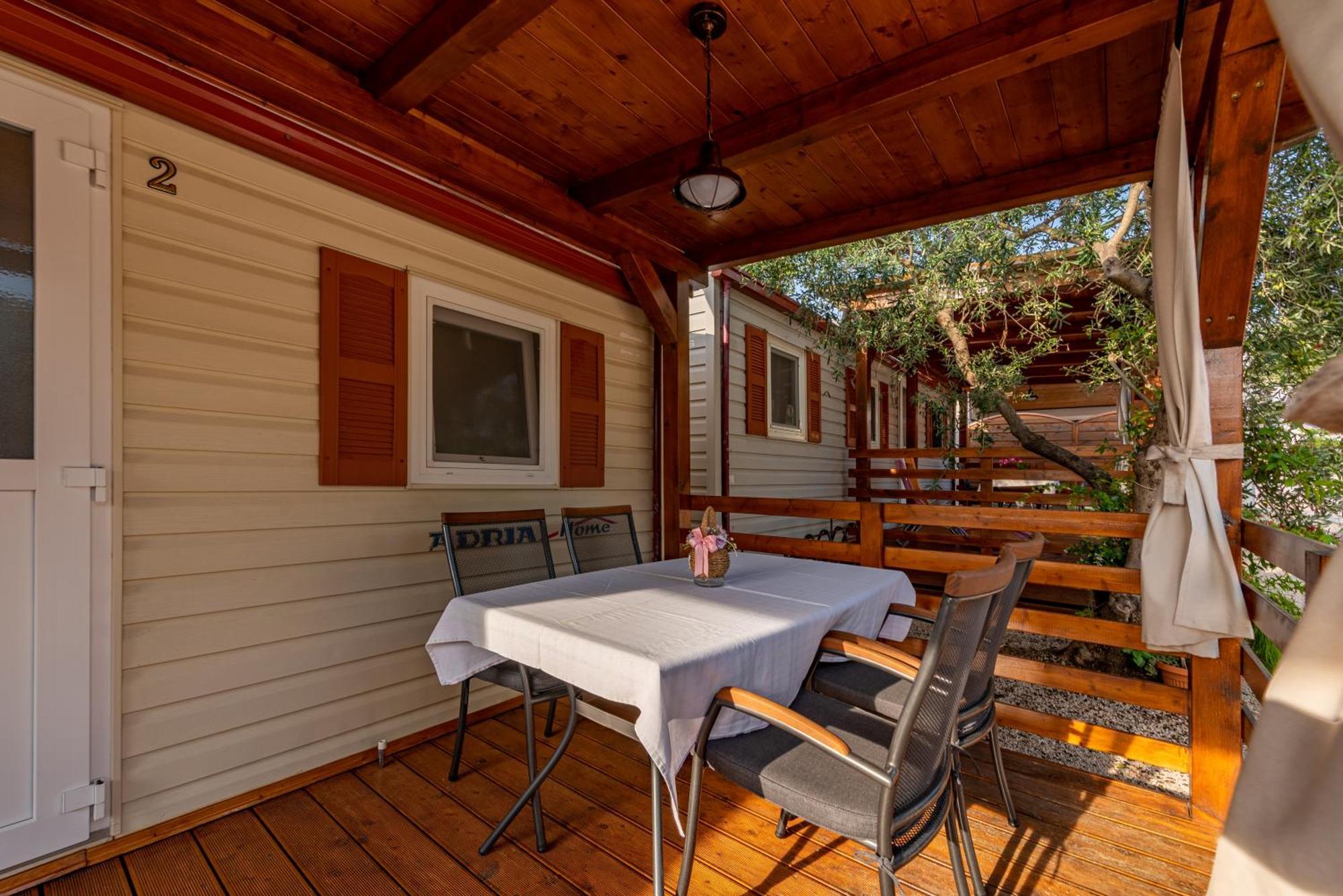 Camp Mrkva Mobile Homes With Pool Sukošan 部屋 写真