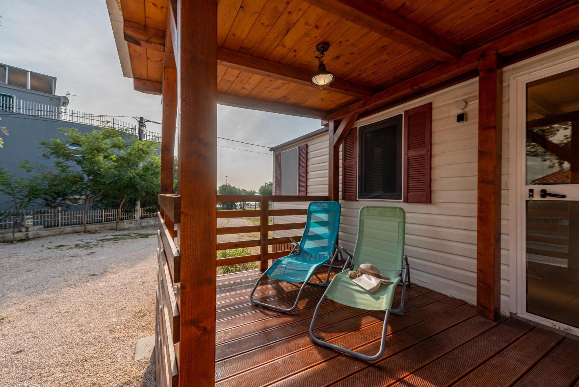 Camp Mrkva Mobile Homes With Pool Sukošan 部屋 写真